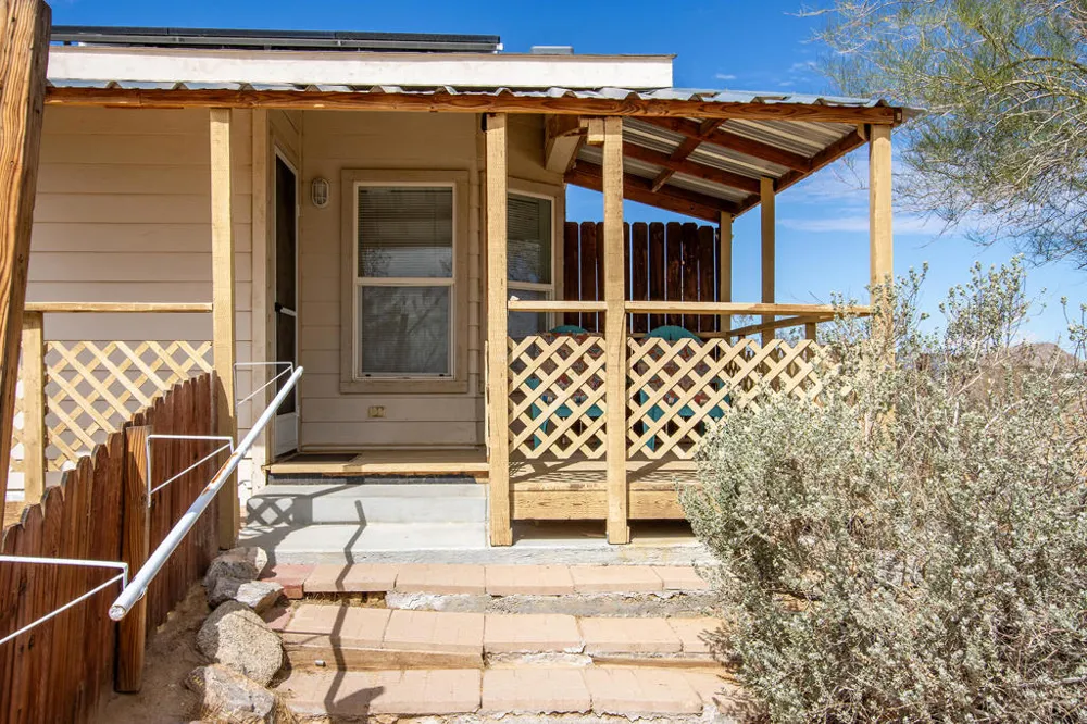1959 Yetters Lane Landers, CA 92285
