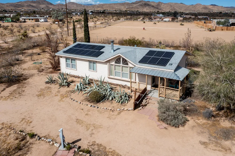 1959 Yetters Lane Landers, CA 92285