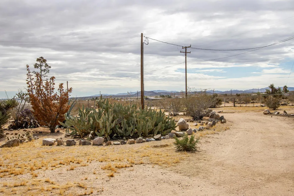 1959 Yetters Lane Landers, CA 92285