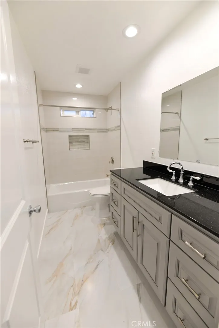 257 Avenida Victoria #A San Clemente, CA 92672