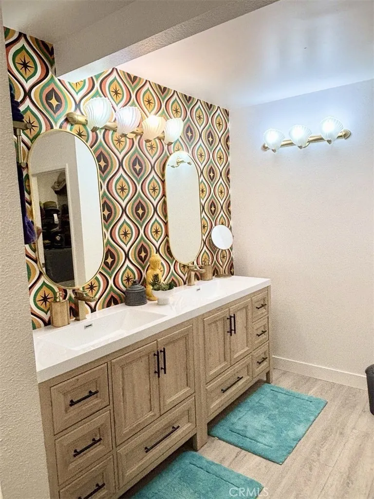 200 E Racquet Club Palm Springs, CA 92262