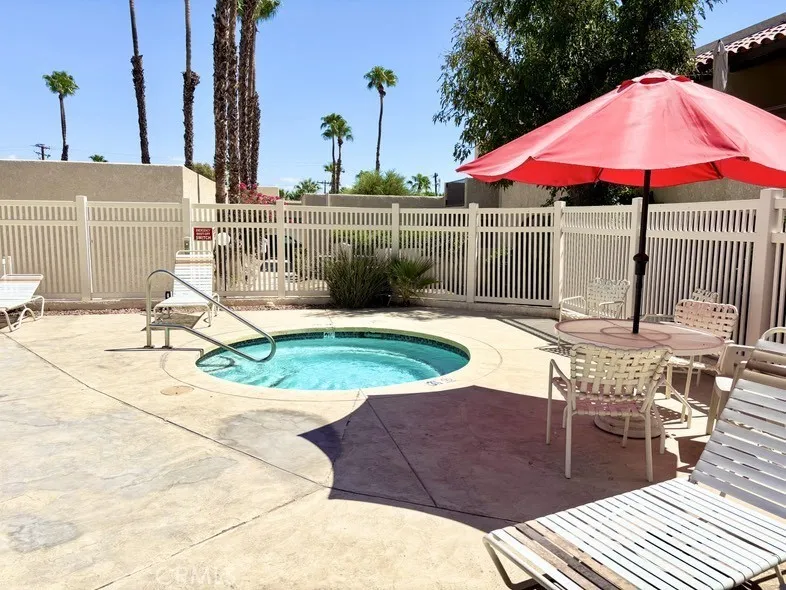 200 E Racquet Club Palm Springs, CA 92262