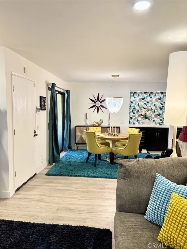 200 E Racquet Club Palm Springs, CA 92262