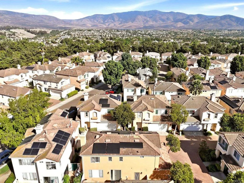 1141 La Vida Court Chula Vista, CA 91915