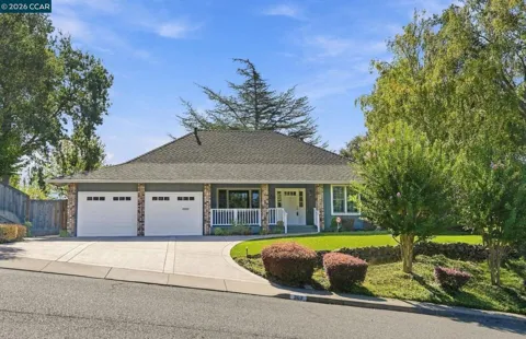 303 Calle La Mesa