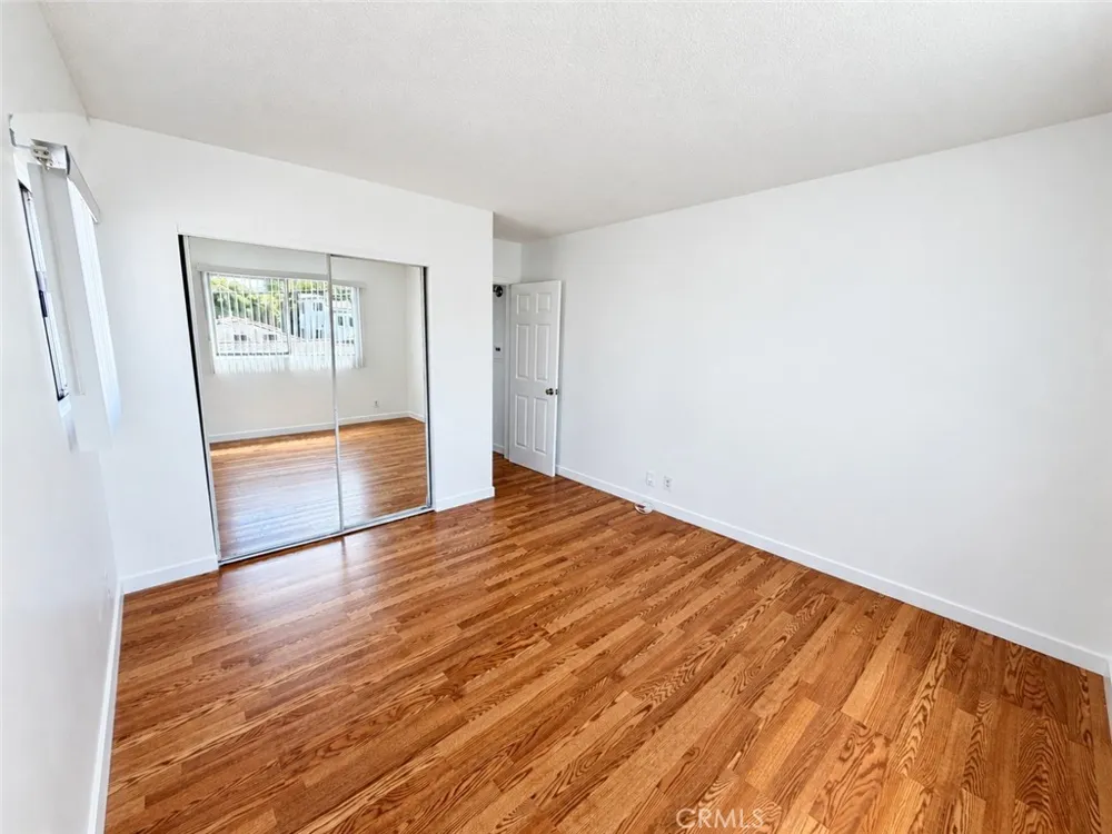 1808 10th Street #F Santa Monica, CA 90404