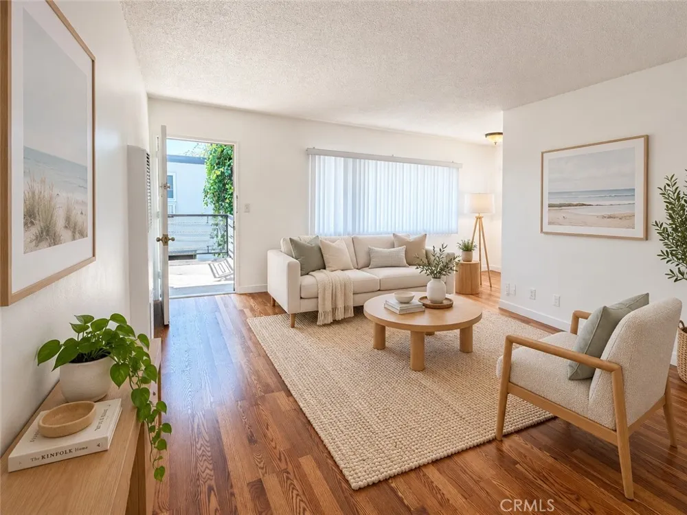 1808 10th Street #F Santa Monica, CA 90404