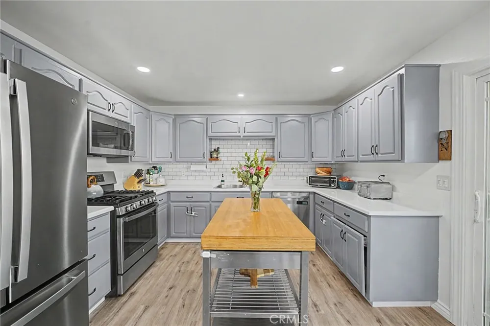 11996 Chervil Street Rancho Cucamonga, CA 91739