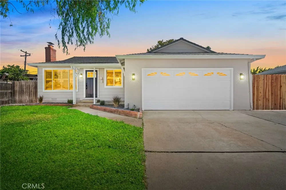 1416 Lomas Sacramento, CA 95822