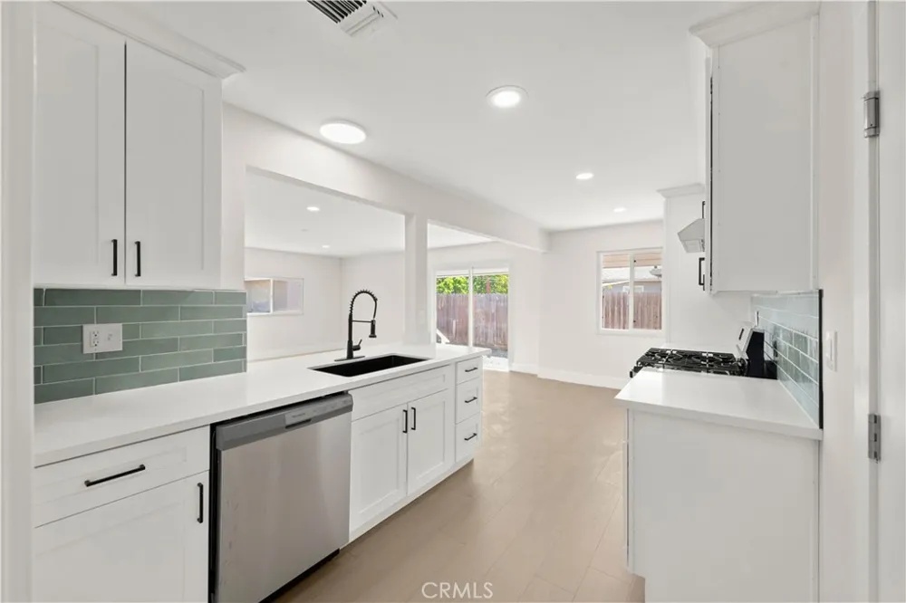 1416 Lomas Sacramento, CA 95822