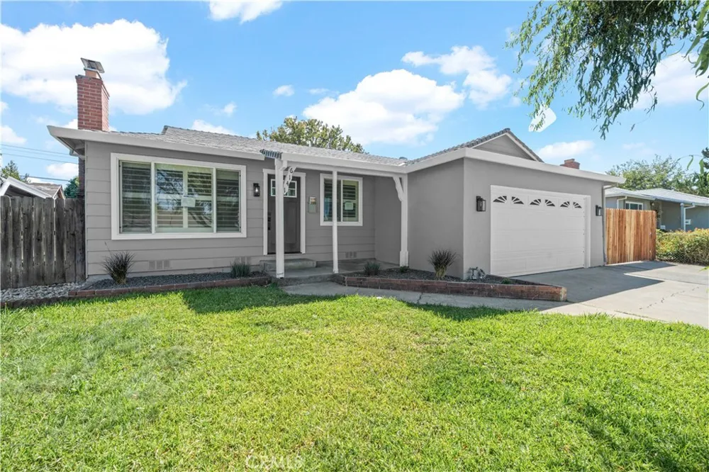 1416 Lomas Sacramento, CA 95822