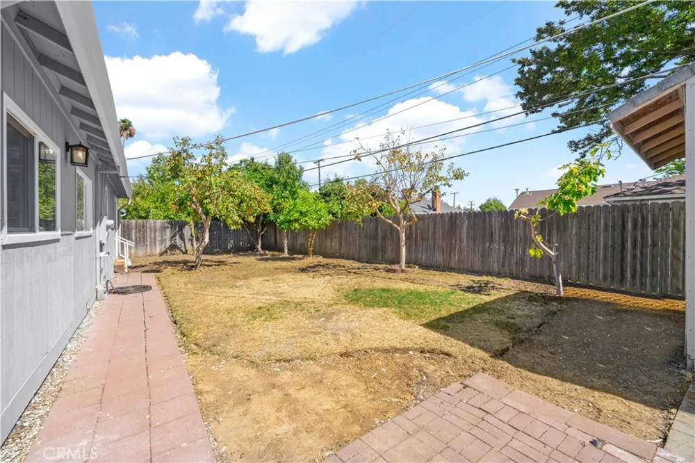1416 Lomas Sacramento, CA 95822