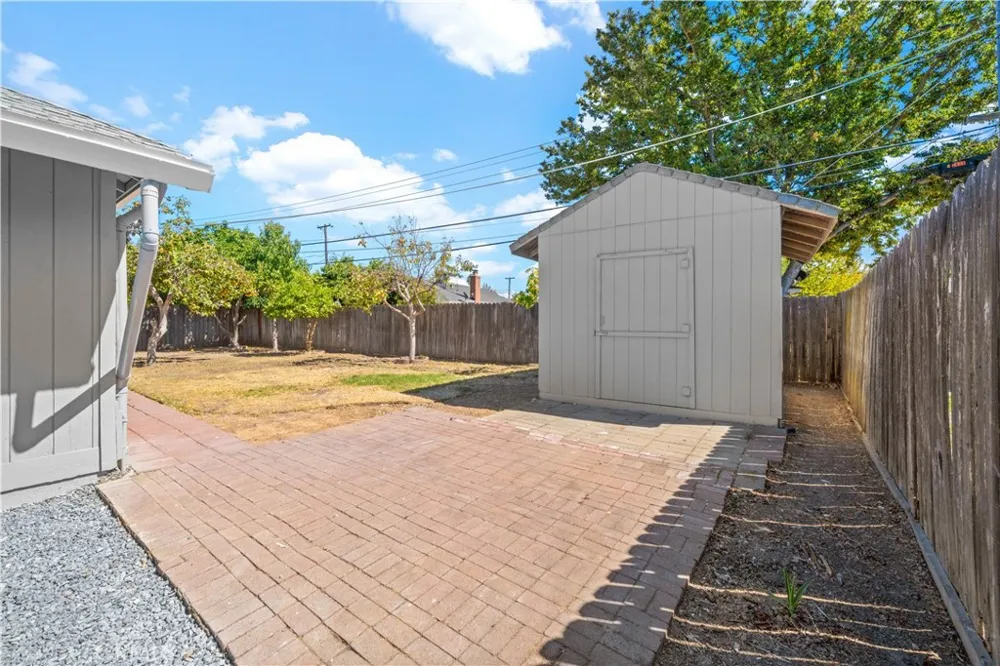 1416 Lomas Sacramento, CA 95822