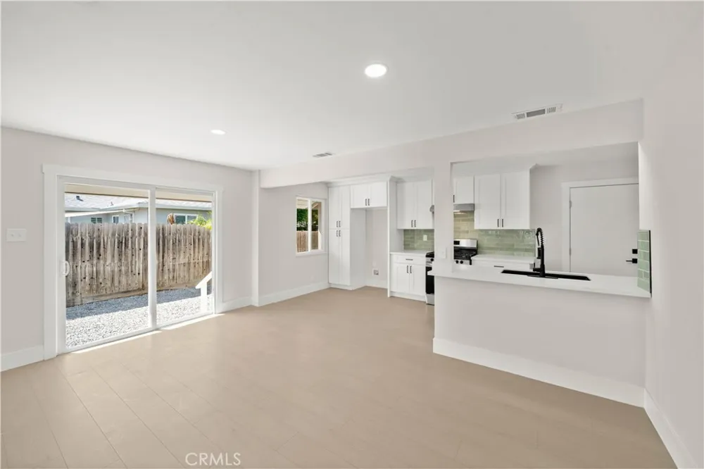 1416 Lomas Sacramento, CA 95822