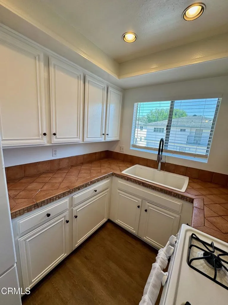 1136 Acadia Place #4 Ventura, CA 93003