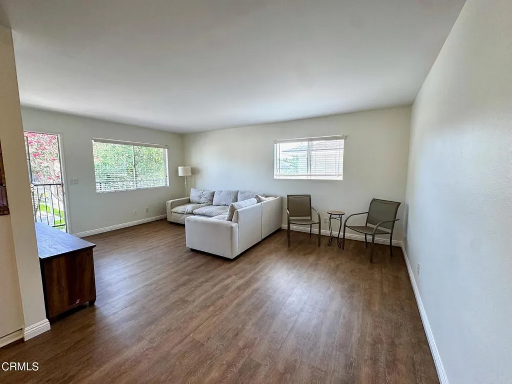 1136 Acadia Place #4 Ventura, CA 93003