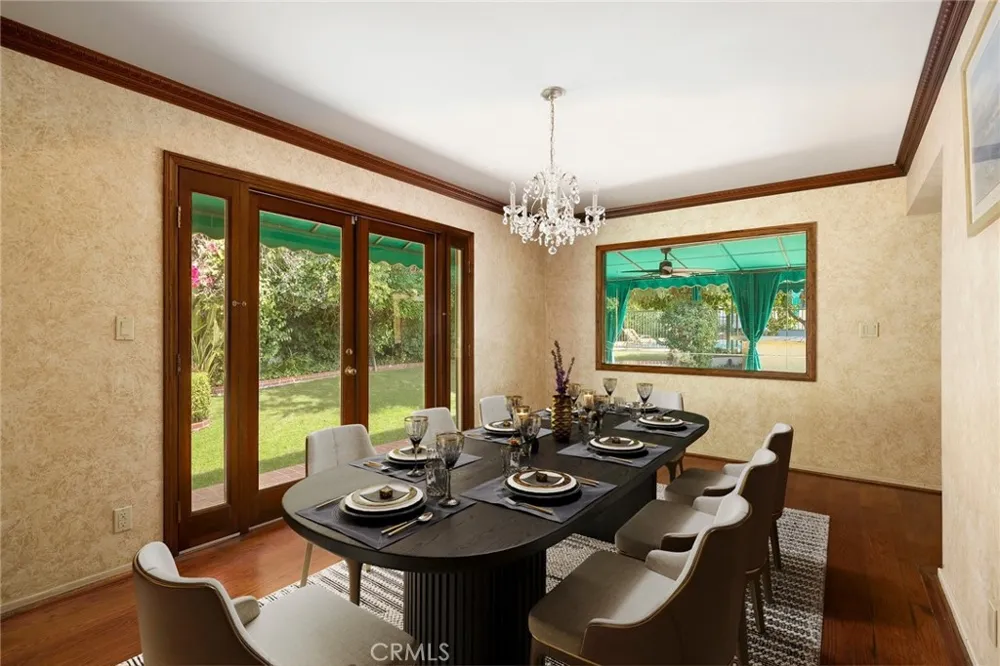 5220 Collier Place Woodland Hills, CA 91356