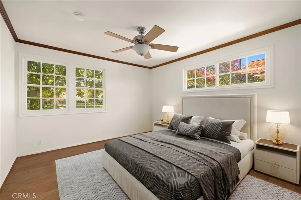 5220 Collier Place Woodland Hills, CA 91356