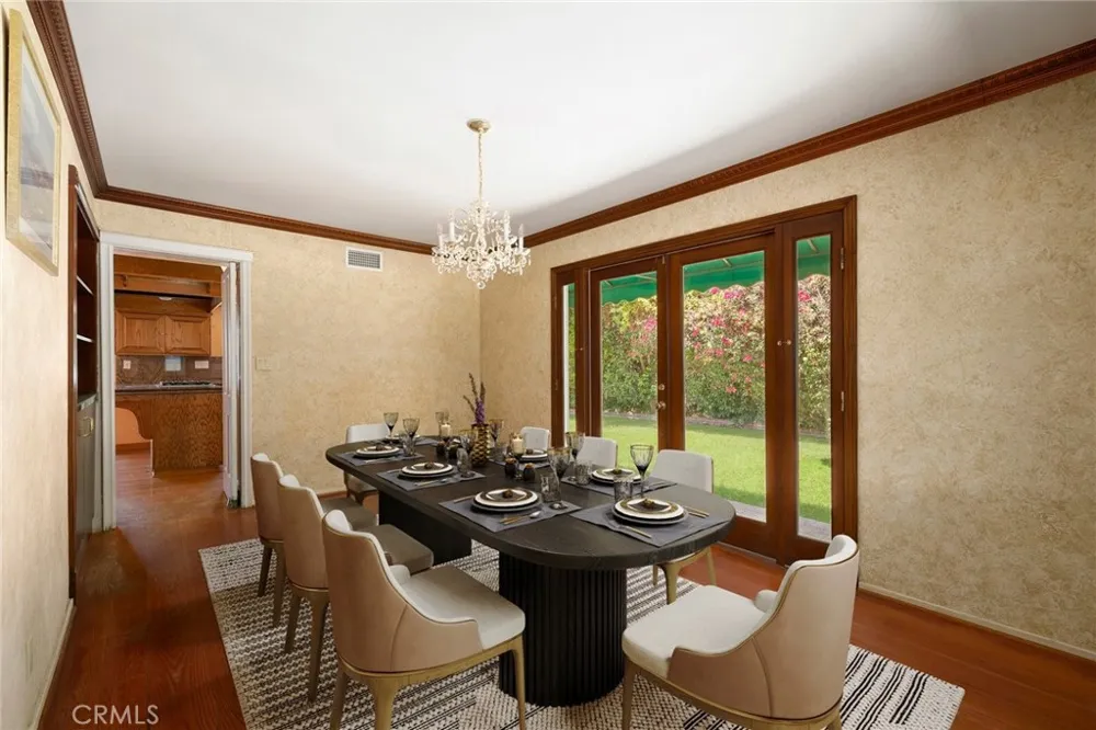 5220 Collier Place Woodland Hills, CA 91356