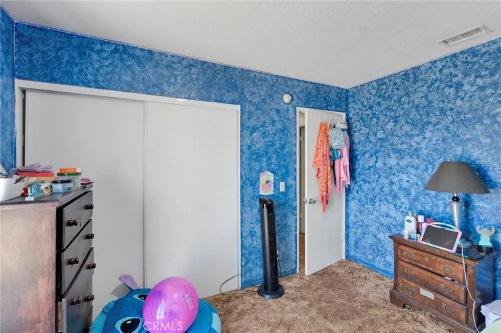 10599 Oakwood Hesperia, CA 92345
