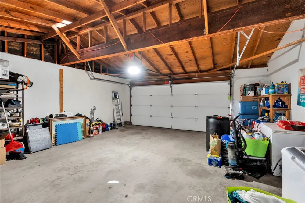 10599 Oakwood Hesperia, CA 92345