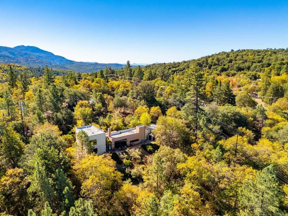 2810 Three Peaks Lane Julian, CA 92036