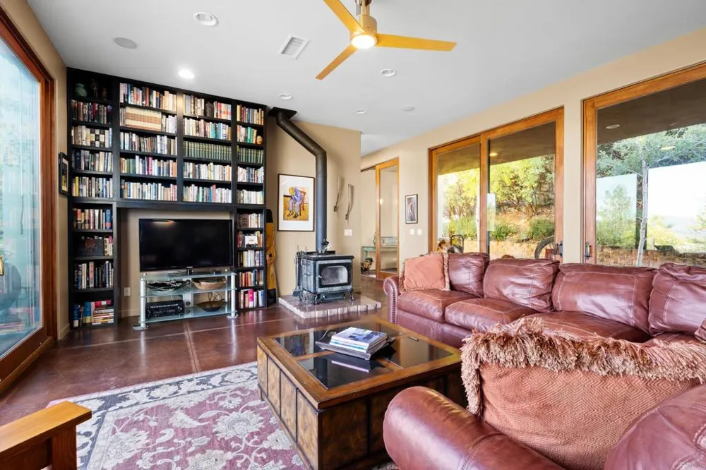 2810 Three Peaks Lane Julian, CA 92036