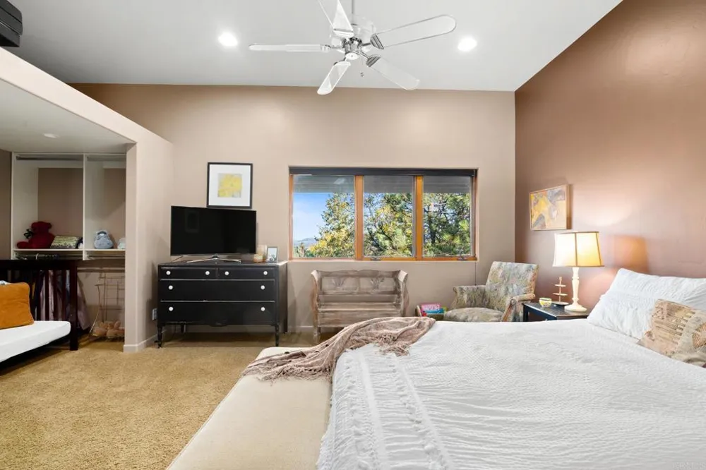 2810 Three Peaks Lane Julian, CA 92036