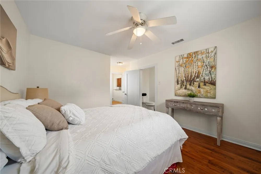 1547 W 65th Los Angeles, CA 90047