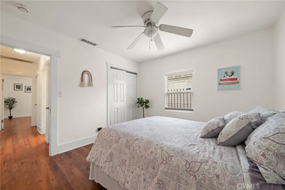 1547 W 65th Los Angeles, CA 90047