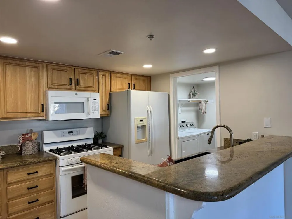 150 River Circle #206 Oceanside, CA 92057