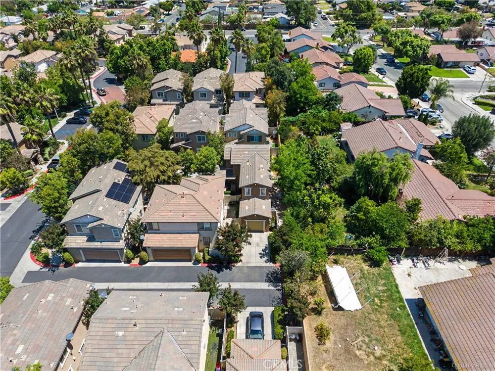 3271 Laval Riverside, CA 92503