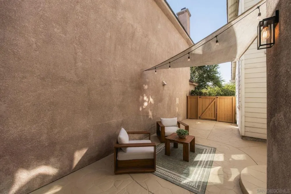 16609 Deer Ridge Rd San Diego, CA 92127