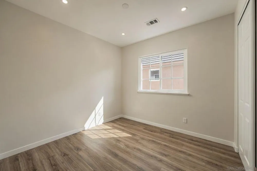 16609 Deer Ridge Rd San Diego, CA 92127