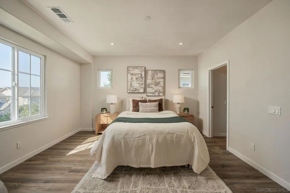 16609 Deer Ridge Rd San Diego, CA 92127