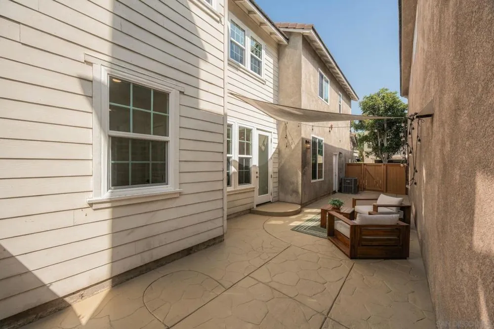 16609 Deer Ridge Rd San Diego, CA 92127