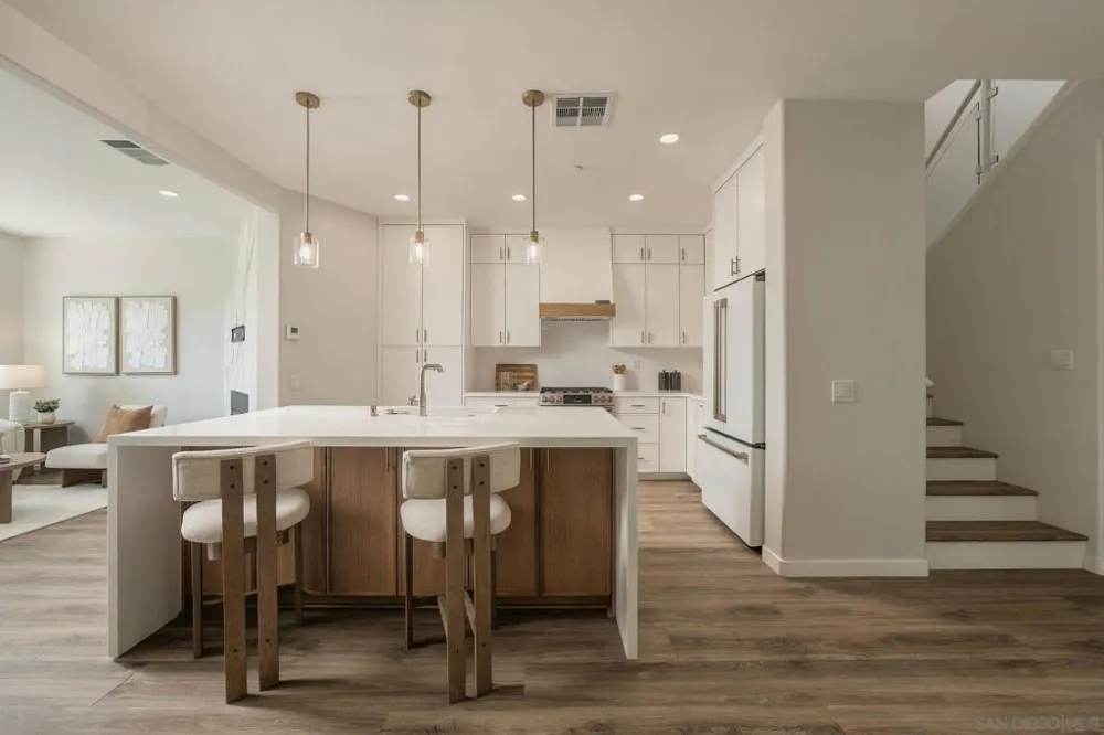 16609 Deer Ridge Rd San Diego, CA 92127