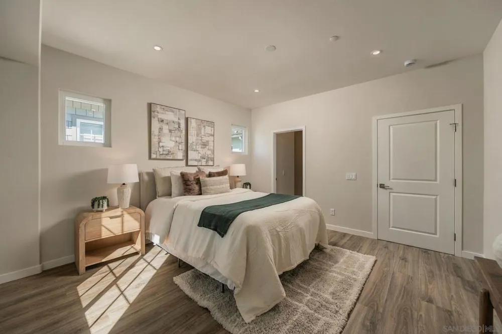 16609 Deer Ridge Rd San Diego, CA 92127