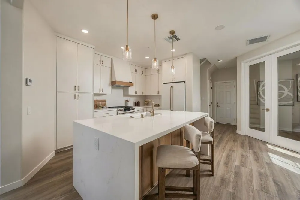 16609 Deer Ridge Rd San Diego, CA 92127
