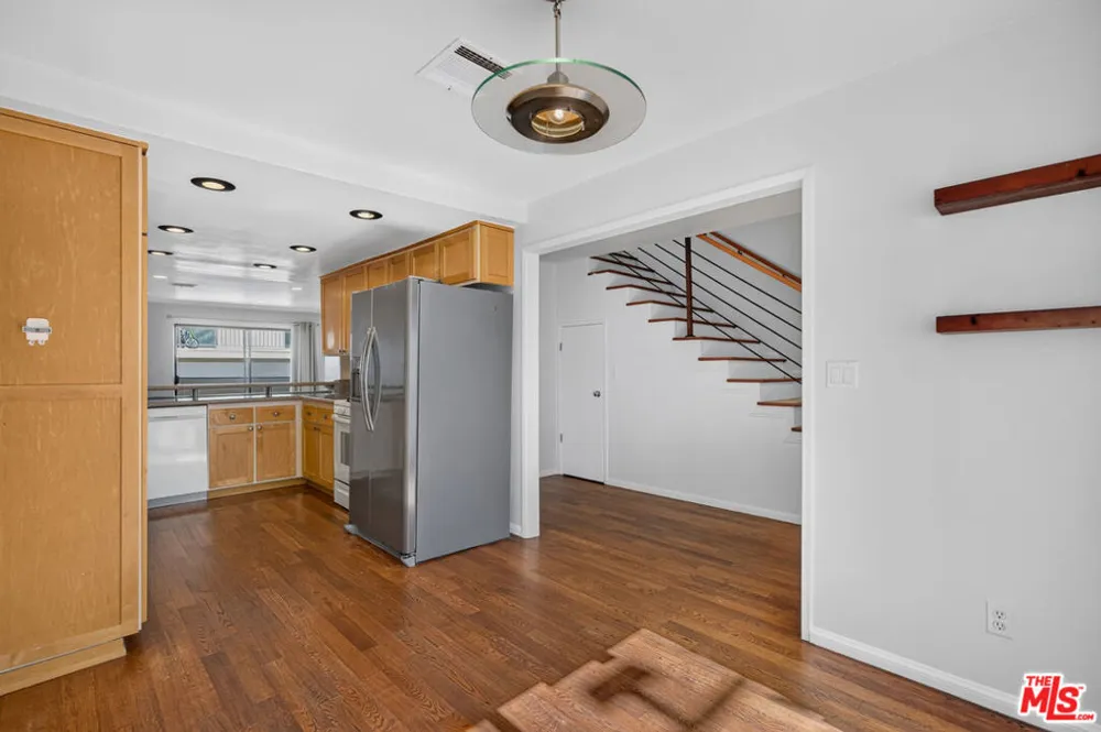 2519 Kansas Avenue #102 Santa Monica, CA 90404
