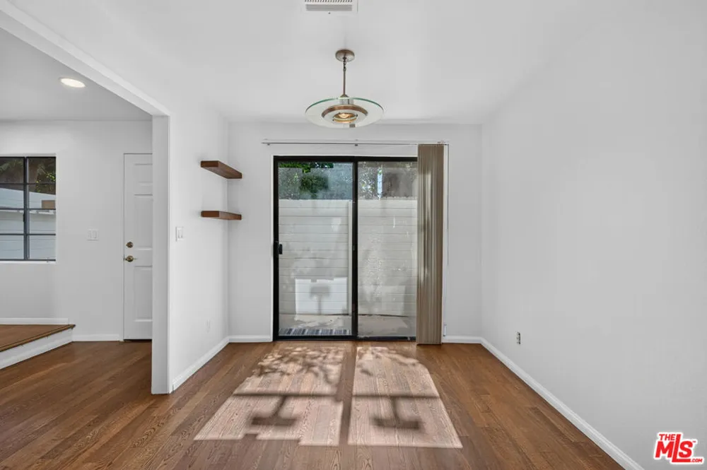 2519 Kansas Avenue #102 Santa Monica, CA 90404