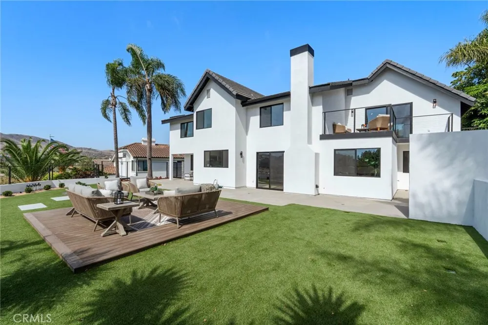 2822 Via Amapola San Clemente, CA 92673