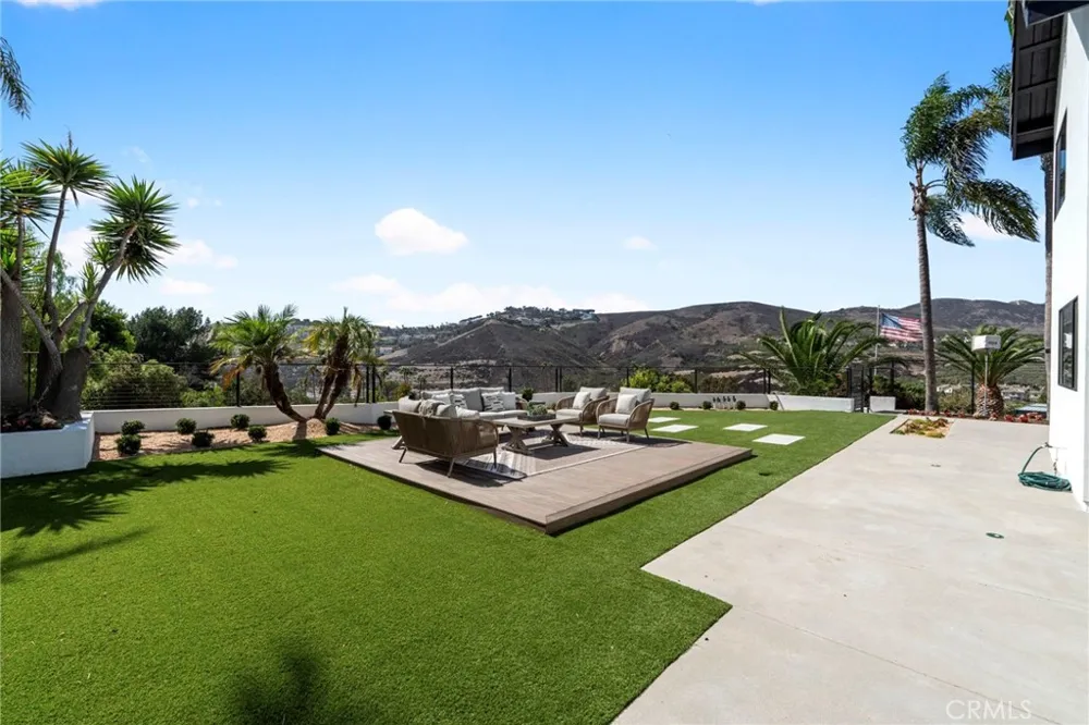 2822 Via Amapola San Clemente, CA 92673