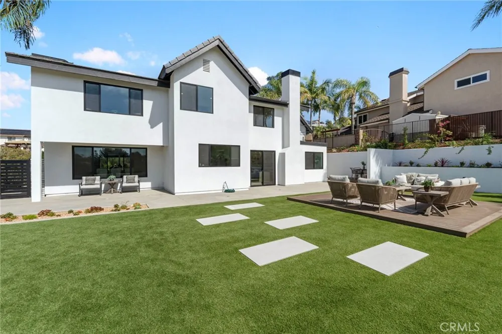2822 Via Amapola San Clemente, CA 92673