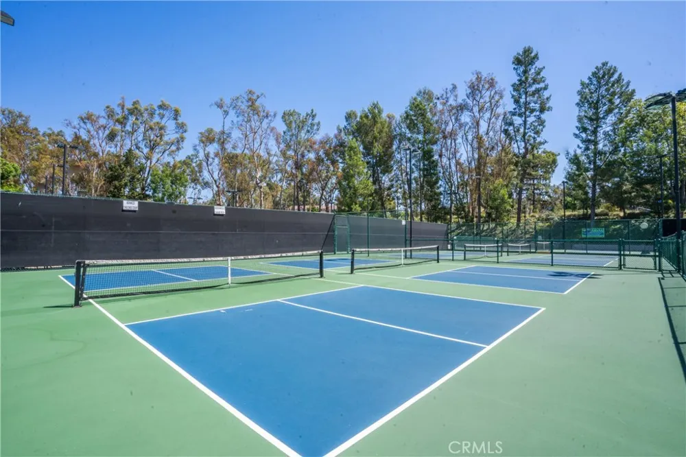 21968 Lakeland Lake Forest, CA 92630
