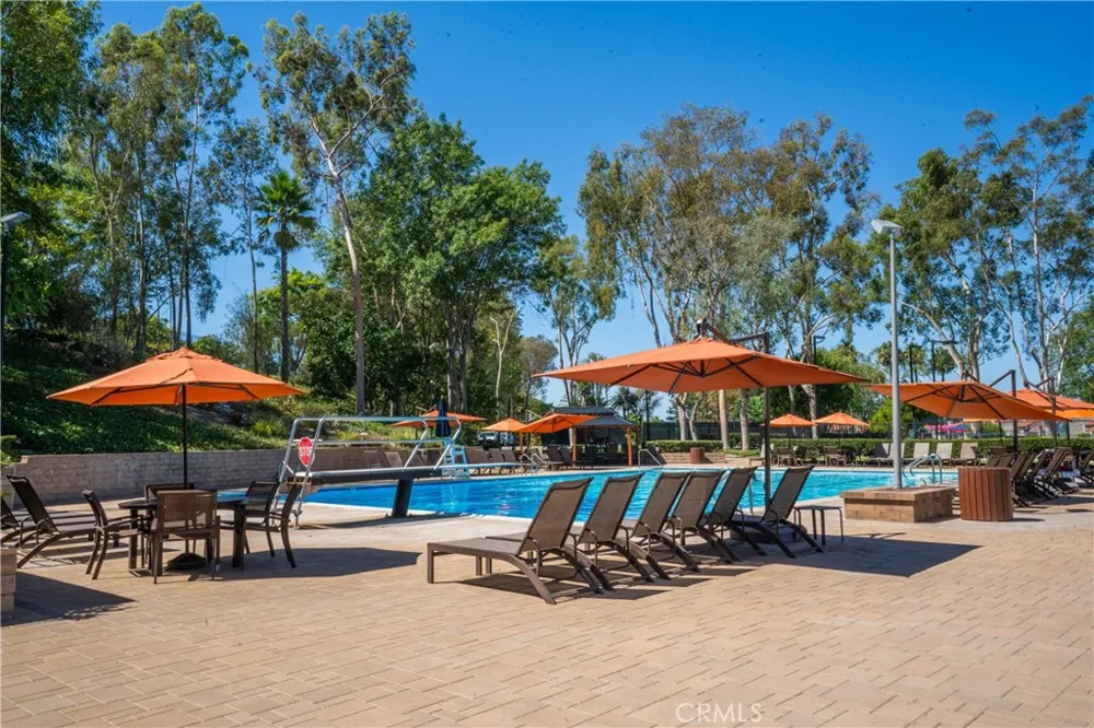 21968 Lakeland Lake Forest, CA 92630