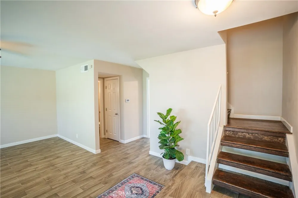 21968 Lakeland Lake Forest, CA 92630