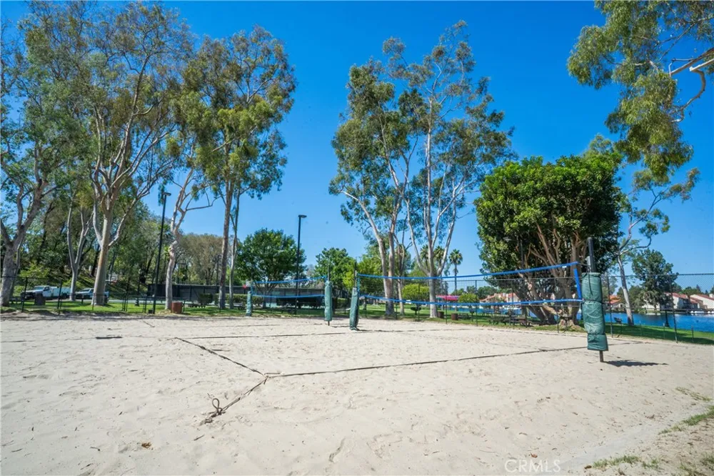 21968 Lakeland Lake Forest, CA 92630