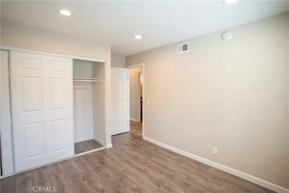 21968 Lakeland Lake Forest, CA 92630