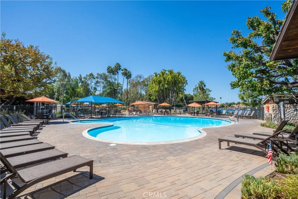 21968 Lakeland Lake Forest, CA 92630
